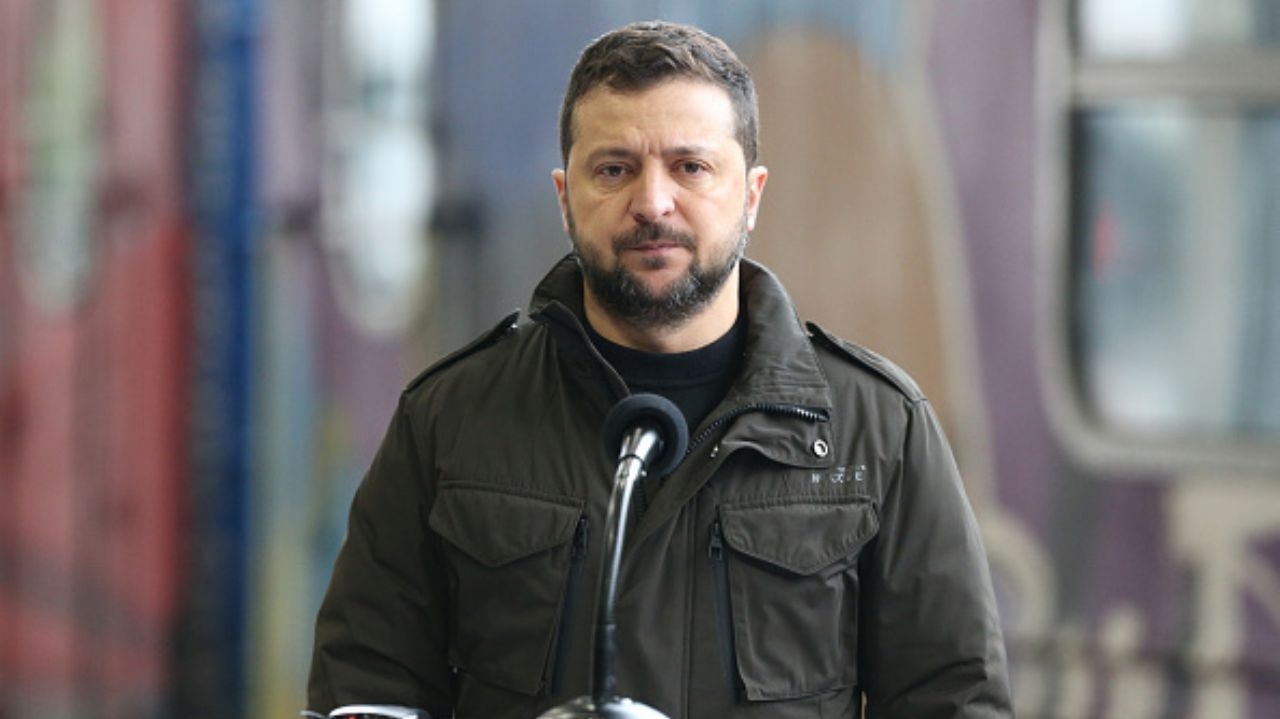 Zelensky confirma que Europa não pode contar com os EUA e rejeita acordo com Trump