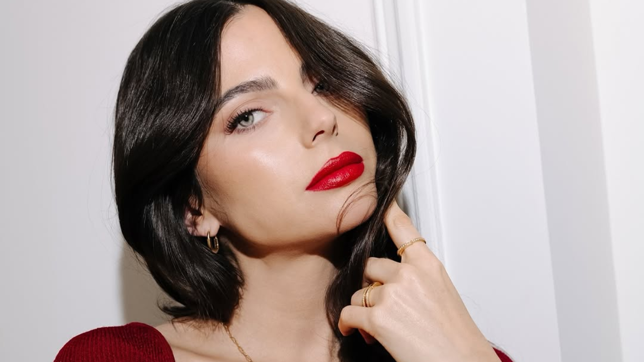 Kelly Piquet comemora chá de bebê em lacha luxuosa nas águas de Miami