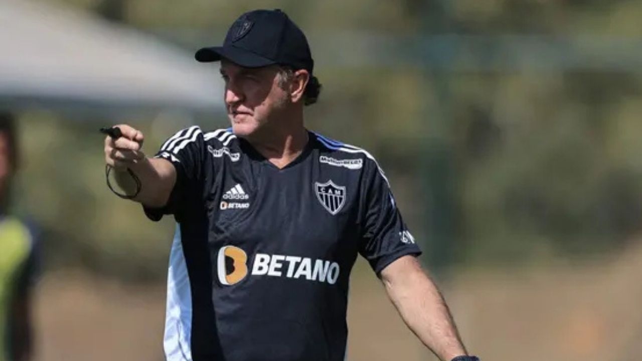 Cuca destaca dificuldades e elogia espírito “raiz” do Atlético-MG na Copa do Brasil