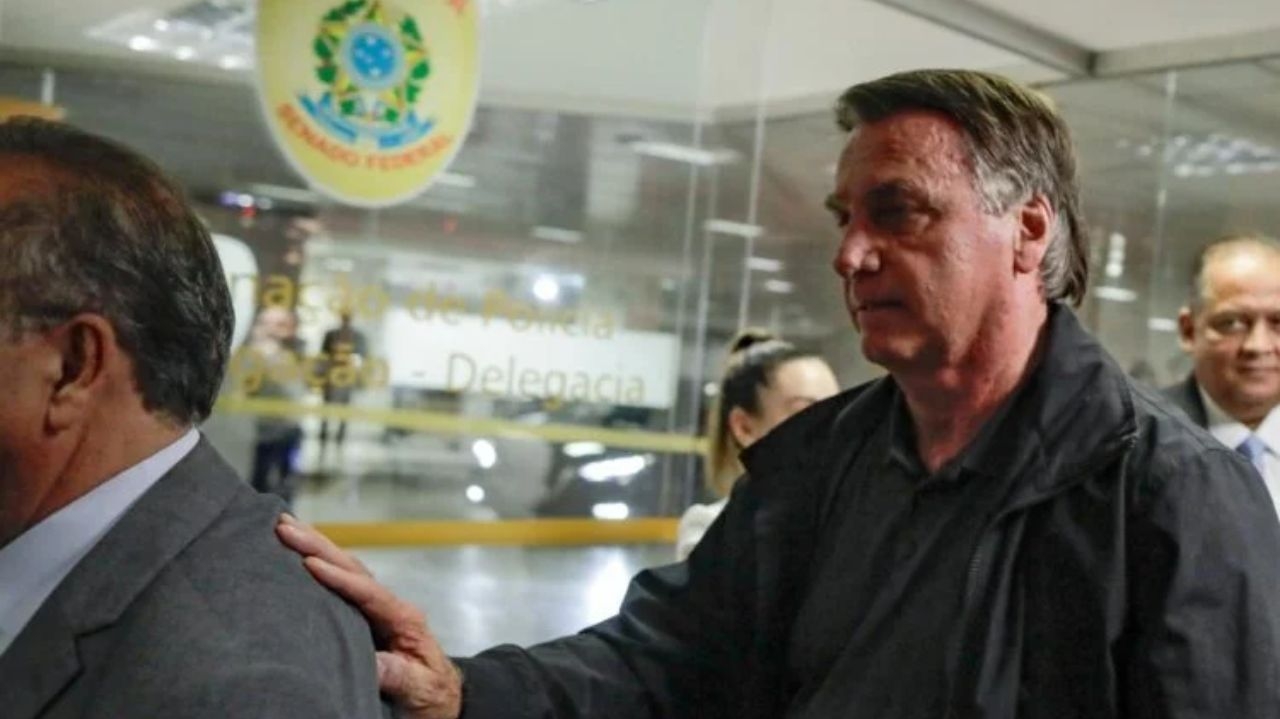 Confira em detalhes os crimes em que Bolsonaro é acusado na denúncia da PGR