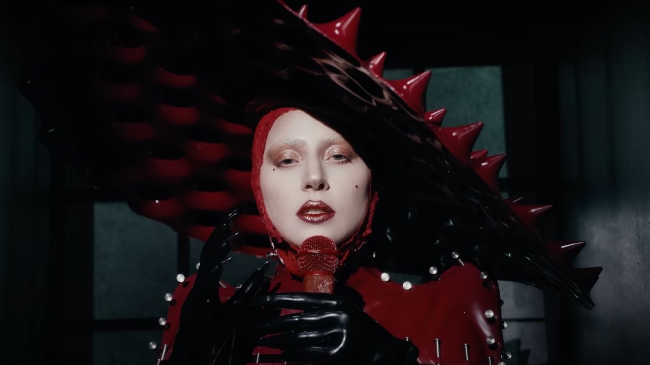 Lady Gaga conta com duas músicas no Top 15 da Billboard Hot 100