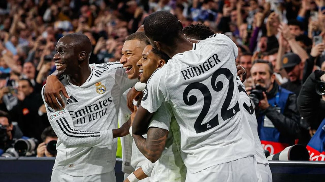 Mbappé faz hat-trick junto ao Real Madrid e avança na Champions
