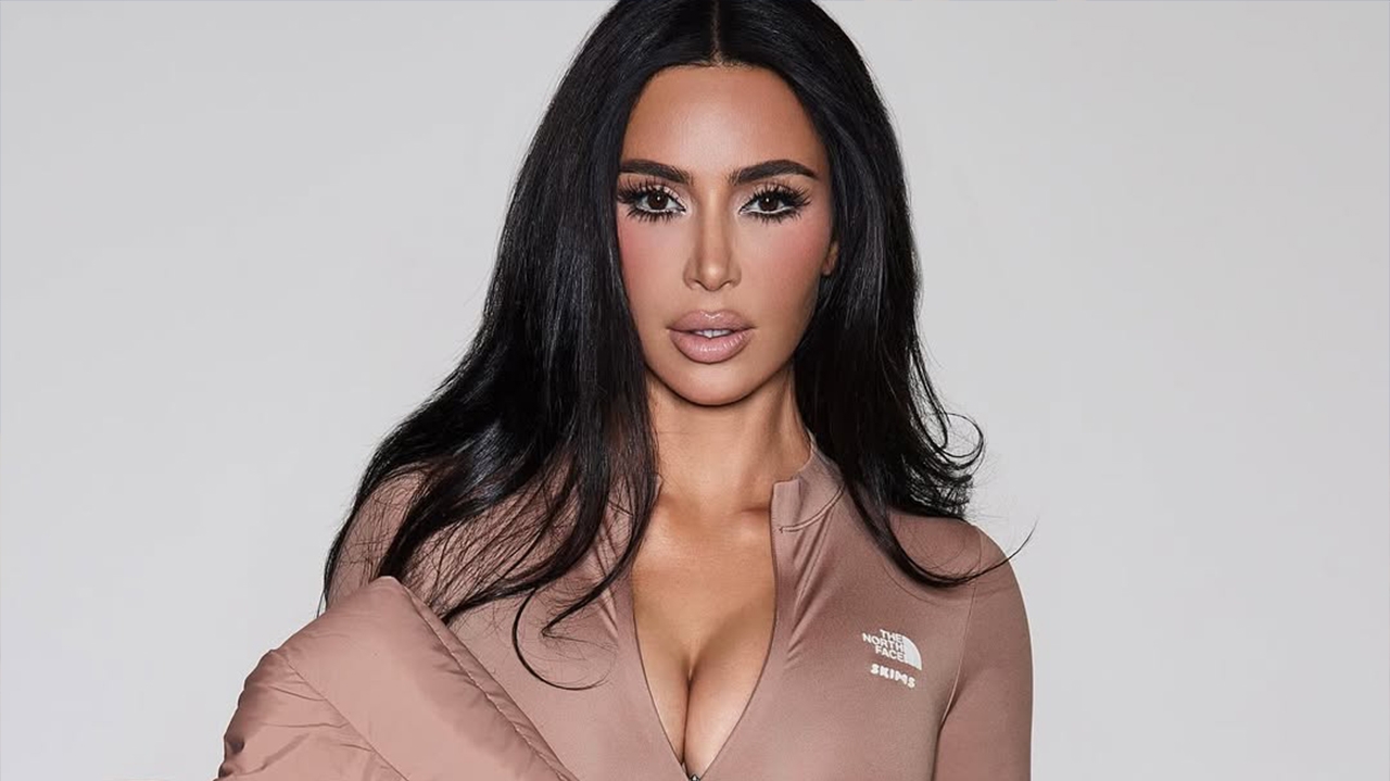 Kim Kardashian comete gafe em suas redes e está sendo processada