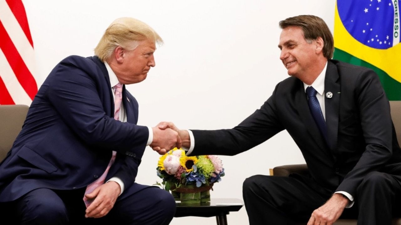 Trump manda “oi” para Bolsonaro em discurso na Cpac