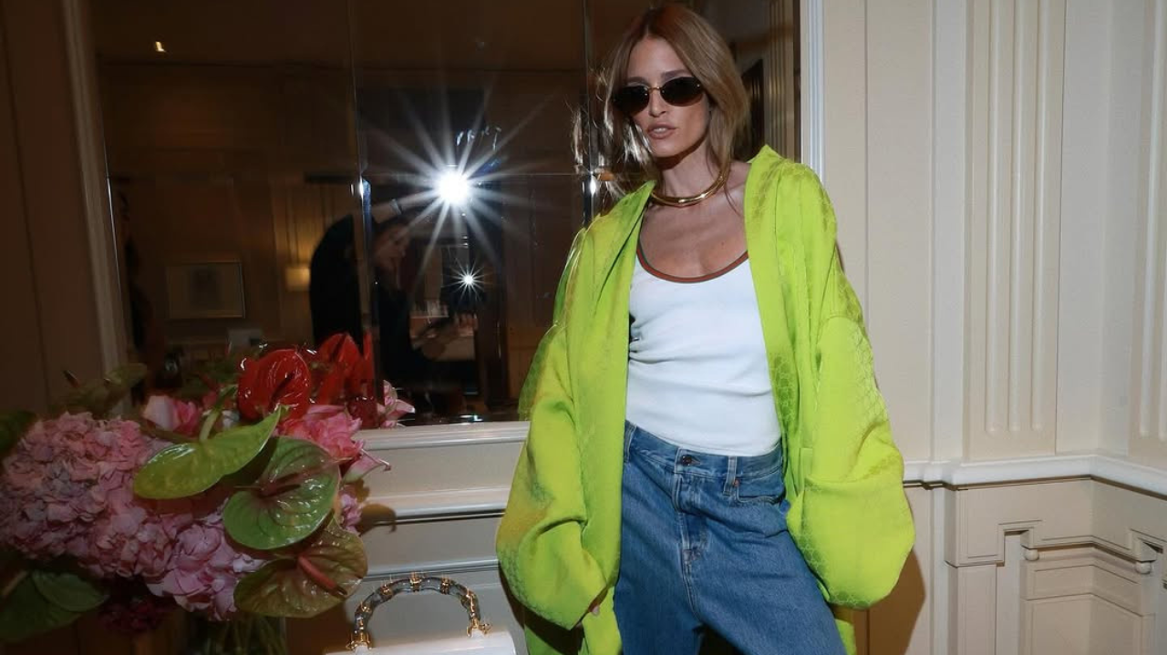 Helena Bordon marca presença no desfile da Gucci no primeiro dia de semana de moda em Milão