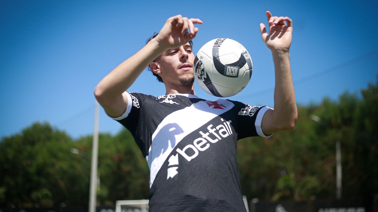 Vasco da Gama reforça área de ataque com jogador Nuno Moreira