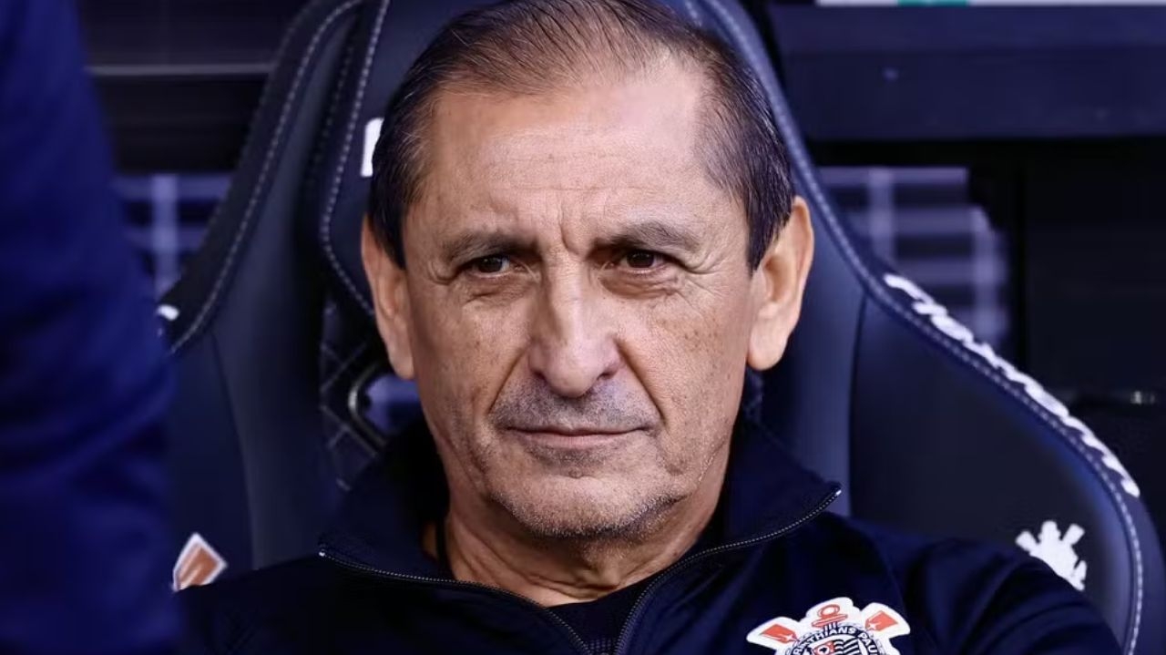 Ramón volta a mexer na lateral esquerda para jogo contra a UCV pela Libertadores