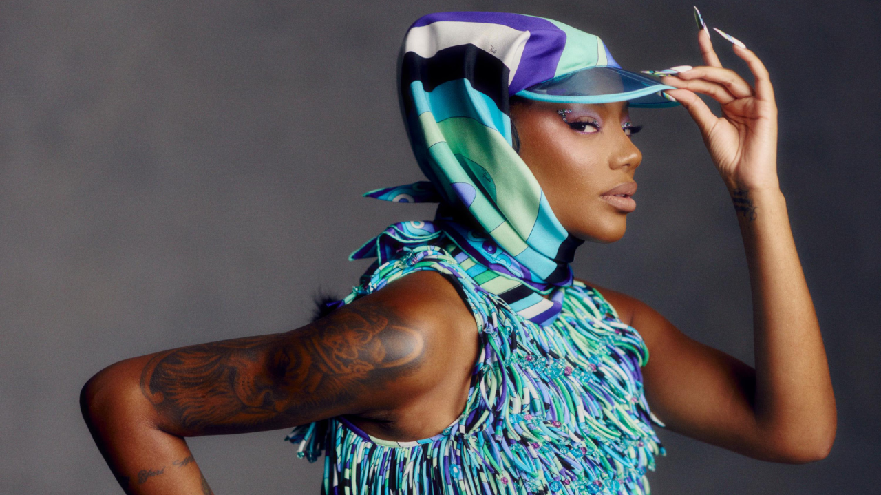 Ludmilla se une à grife internacional Pucci para celebrar símbolos nacionais em sua estreia no circuito Barra Ondina