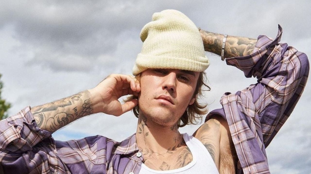 Justin Bieber posta vídeo fumando e preocupa fãs sobre seu estado de sobriedade