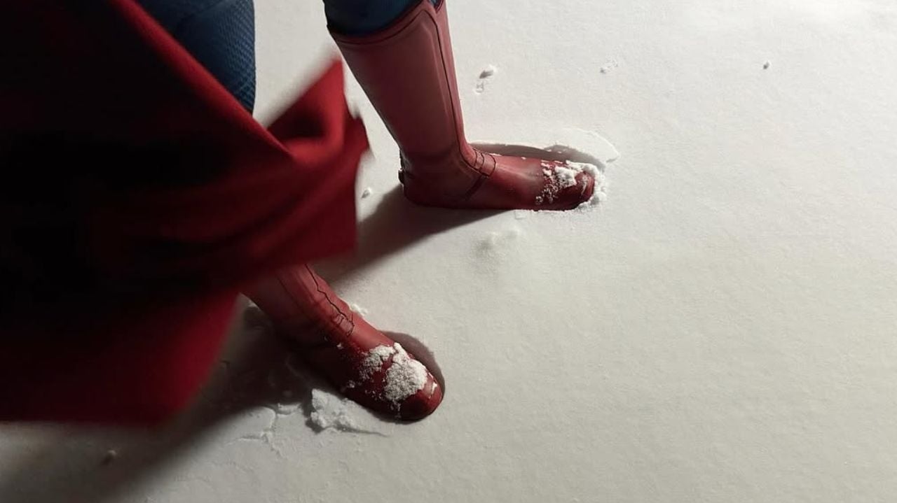 Nova foto do filme Superman no gelo é revelada por James Gunn