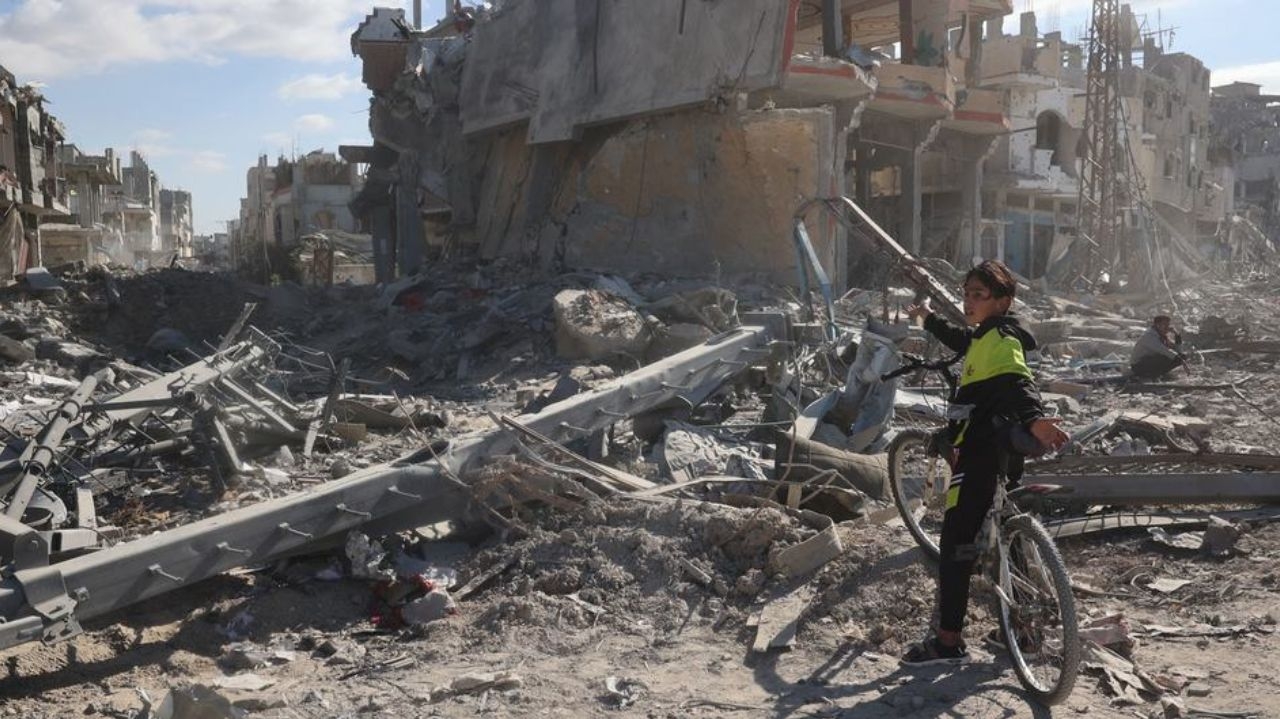 Para forçar o Hamas a aceitar a extensão do cessar-fogo, Israel interrompe ajuda humanitária