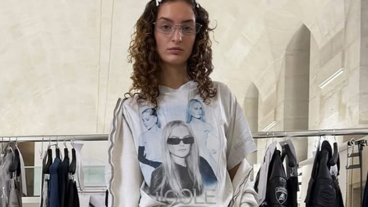 Balenciaga: coleção traz os embaixadores da marca em camisetas