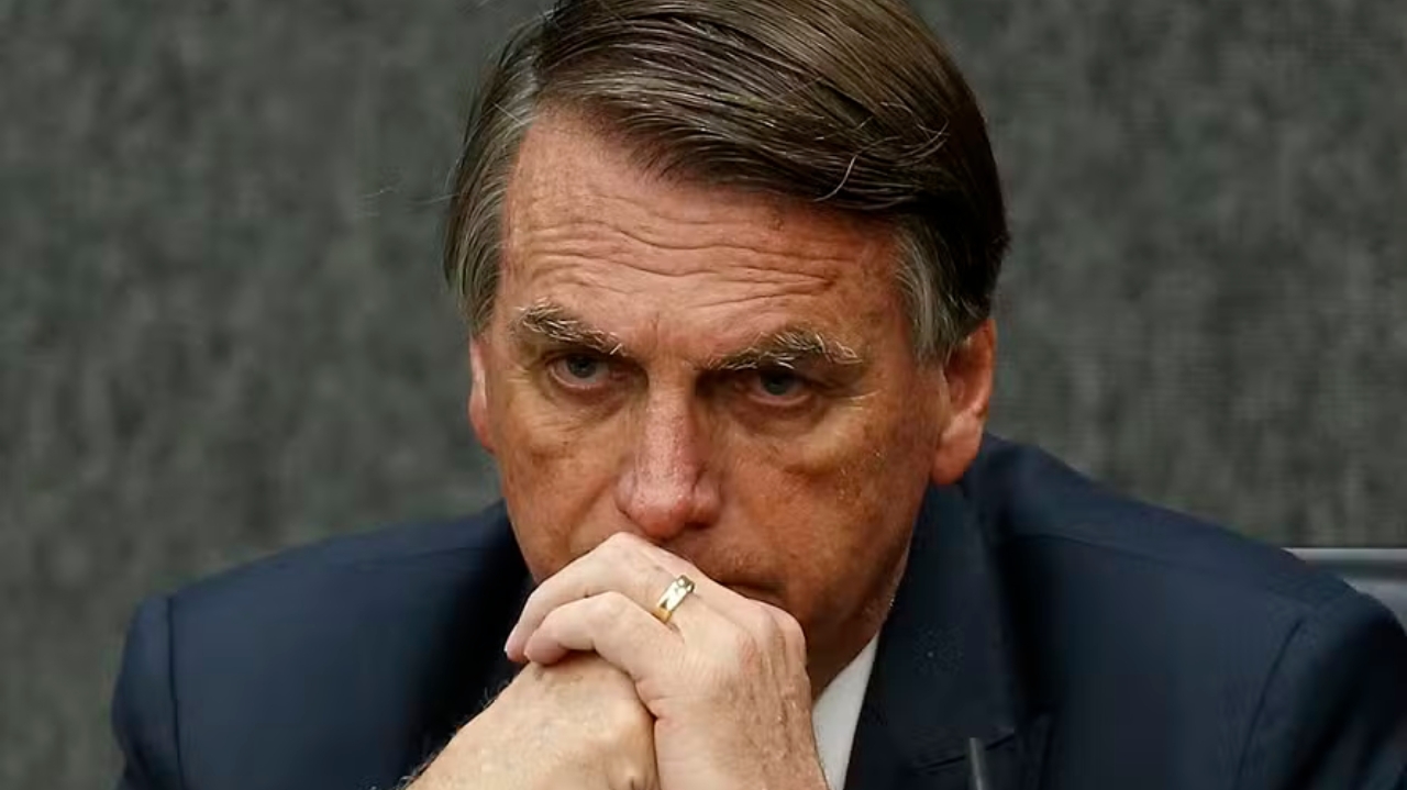 Ex-presidente Bolsonaro tem até hoje para apresentar defesa para a PGR