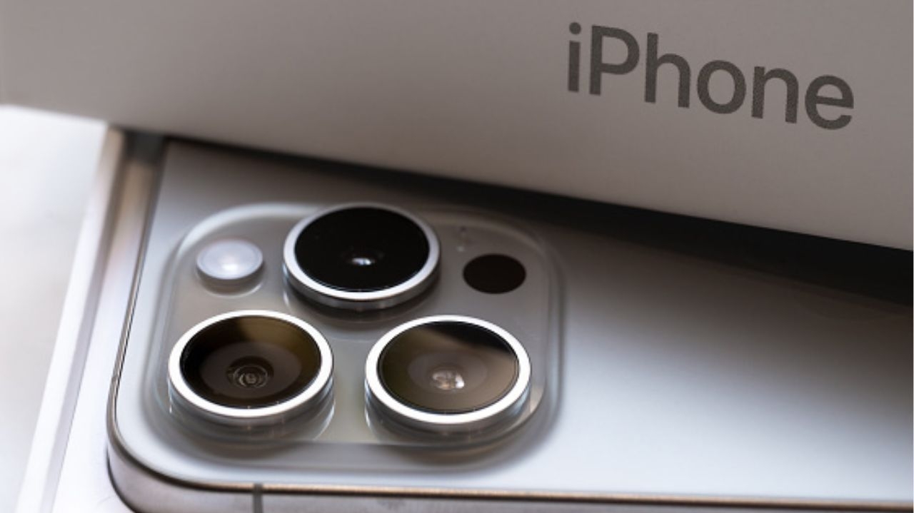 Novo design do iPhone 17 Pro Max focado em câmeras promete inovações