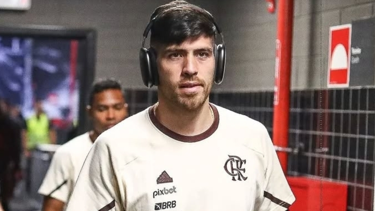 “Defesa começa no ataque”: Agustín Rossi elogia modelo de jogo de Filipe Luís