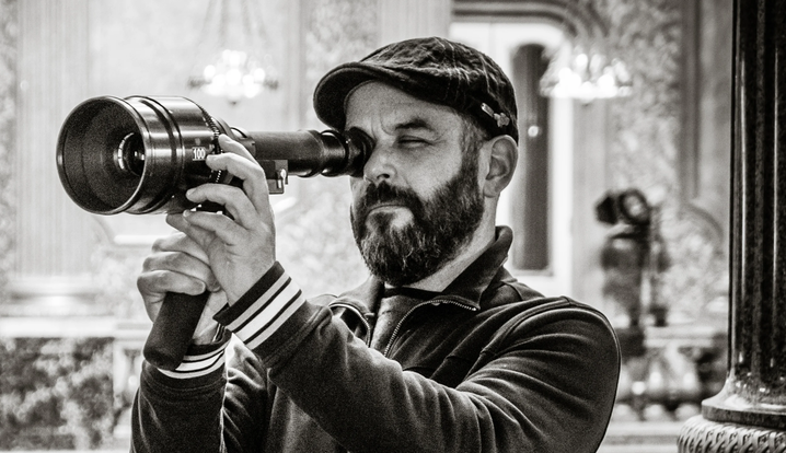 Brasileiro leva Emmy de melhor fotografia em “/The Crown”/