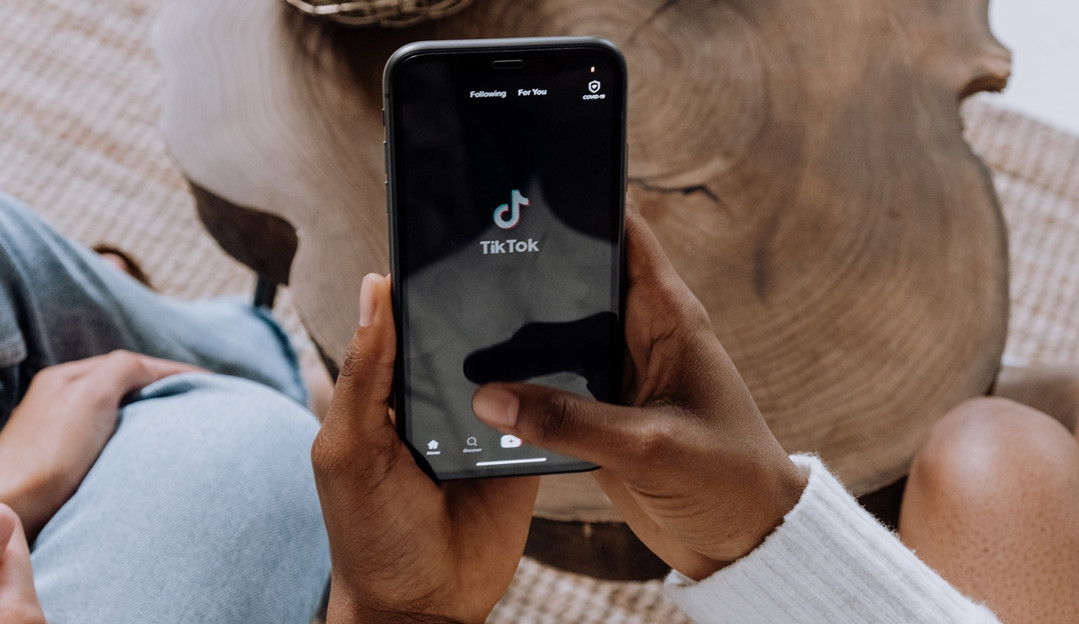 TikTok lidera ranking de aplicativos mais baixados de agosto