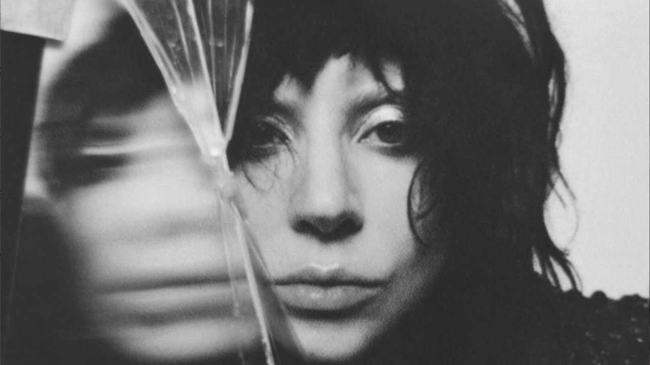 Lady Gaga revela que quase deixou faixa de fora de seu novo disco