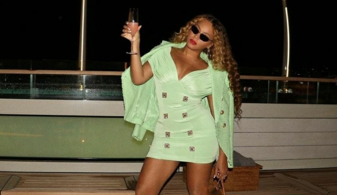 Beyoncé e Jay-Z viajam pela Itália em Iate de Jeff Bezos