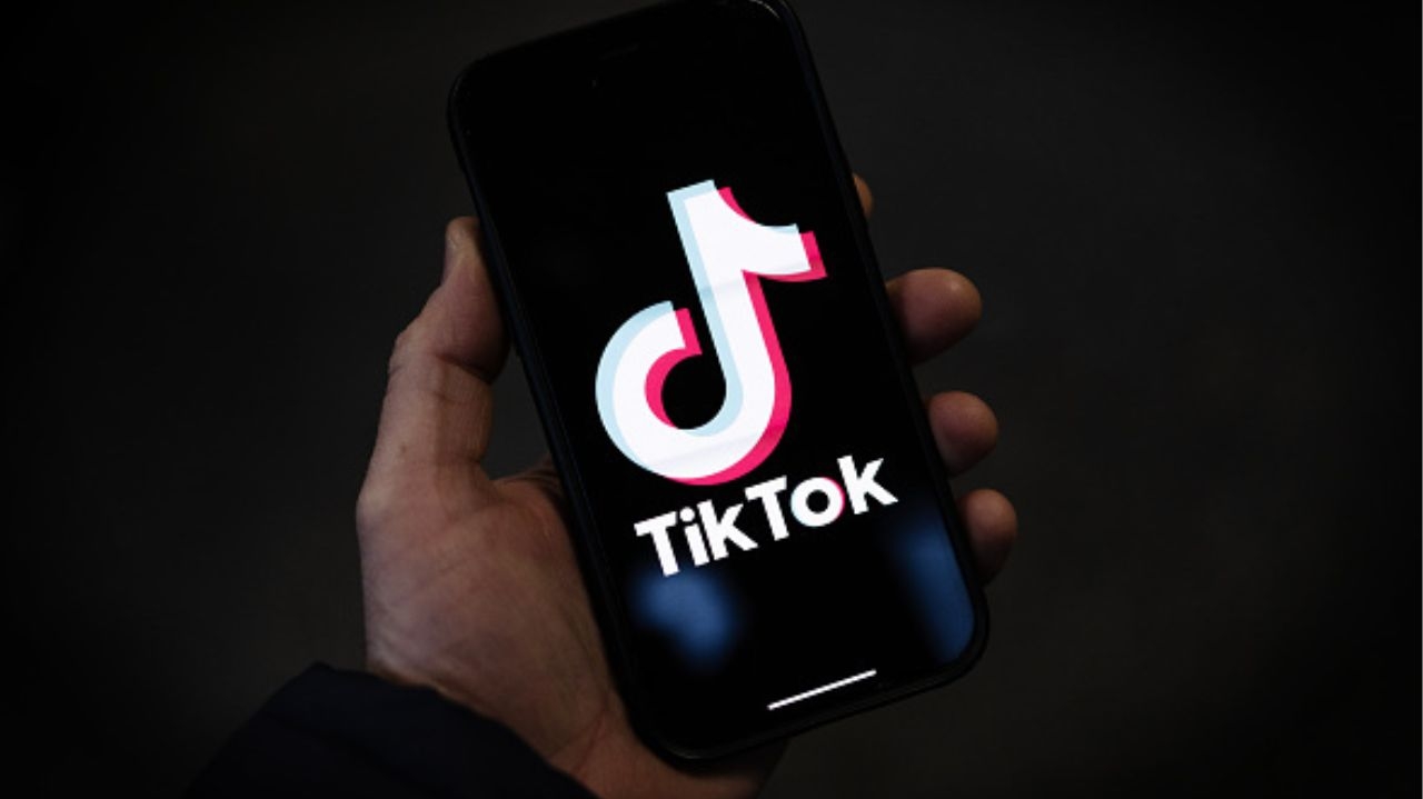 Albânia está desativando TikTok devido a preocupações com a violência