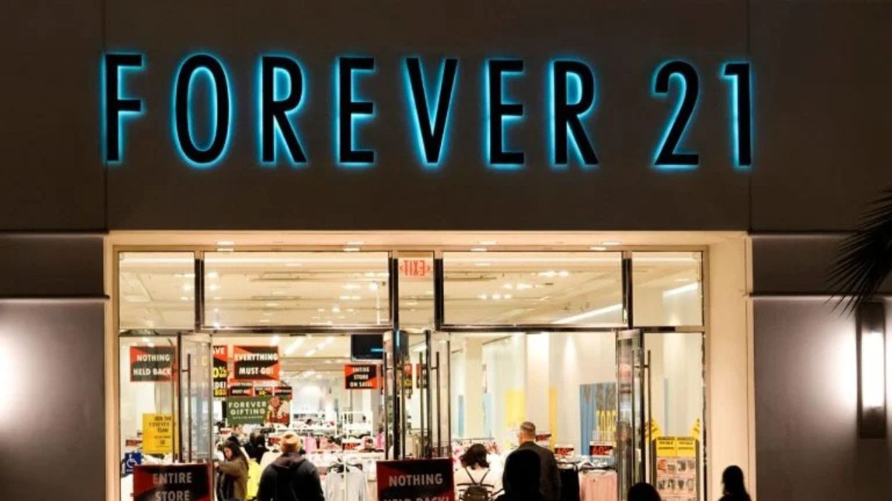 Forever 21 enfrenta crise e fecha todas as lojas nos Estados Unidos