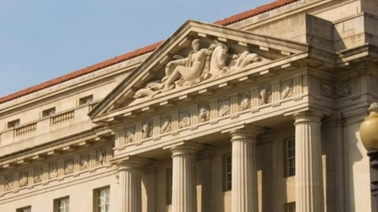 Departamento de Justiça dos EUA rejeita ordem judicial sobre deportações