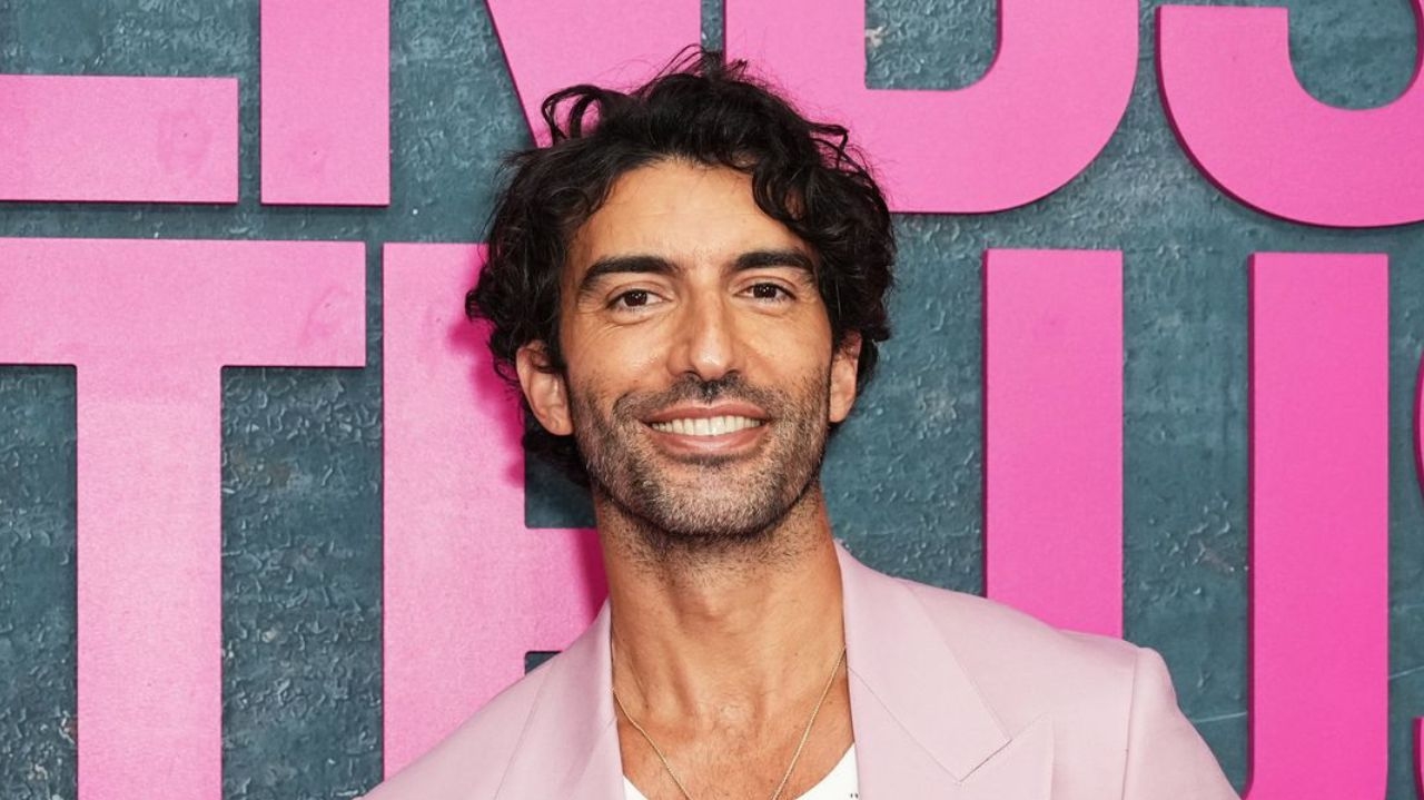 Justin Baldoni processa ex-publicitaria que teria sido a responsável por conflito com Blake Lively