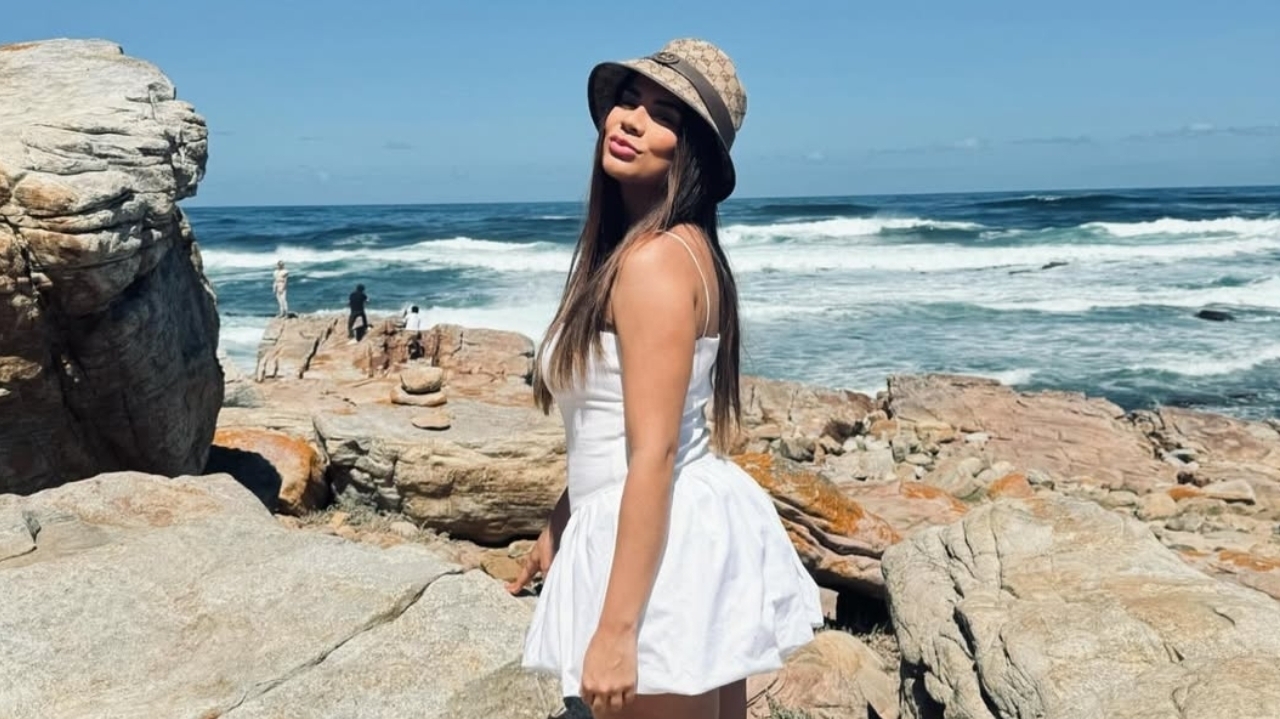 Lexa se emociona ao confessar que escreveu música para filha