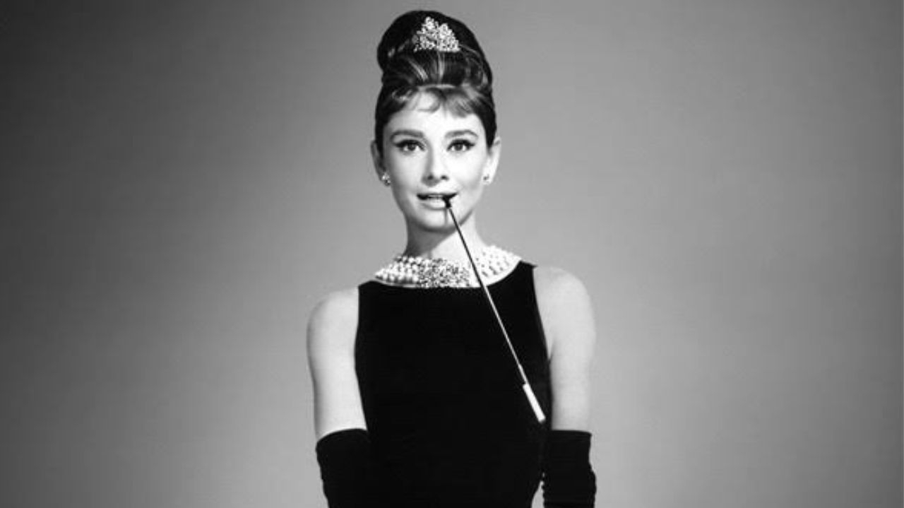 Nova biografia de Audrey Hepburn ressalta seu impacto na moda