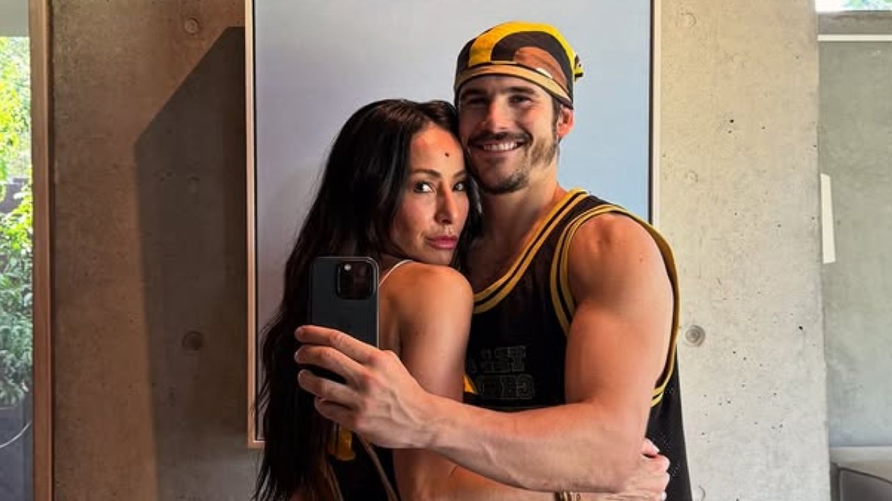 Nicolas Prattes e Sabrina Sato curtem viagem de Lua de Mel na África Sul