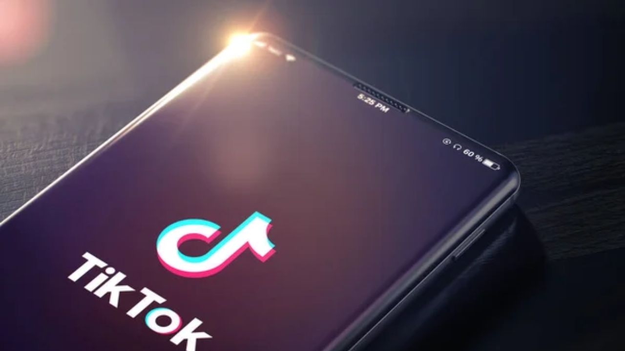 Estudo recente mostra como o TikTok promove conteúdo prejudicial sobre autodiagnostico de TDAH