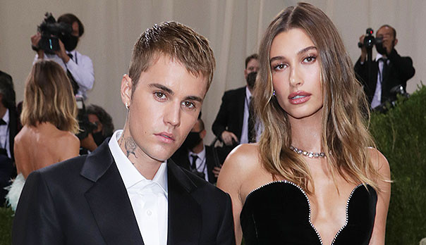 Suposta gravidez de Hailey Bieber ganha a web mais uma vez após o MET Gala