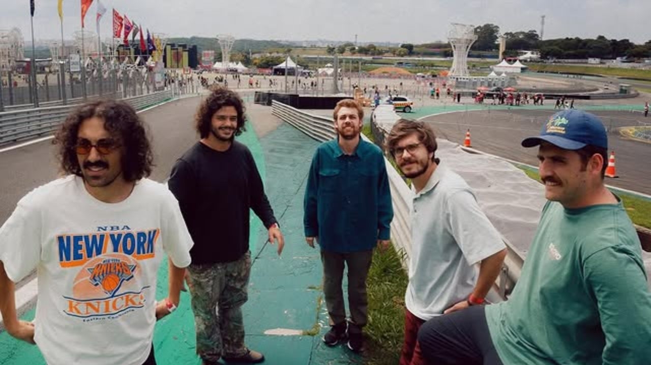 Festival Lollapalooza é interrompido em meio a aviso meteorológico de chuva