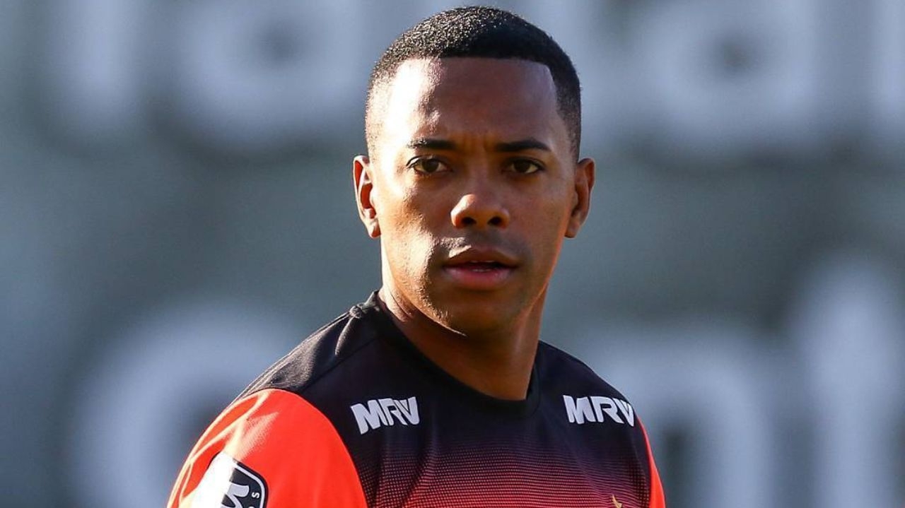 Gilmar Mendes suspende julgamento de caso Robinho no STF