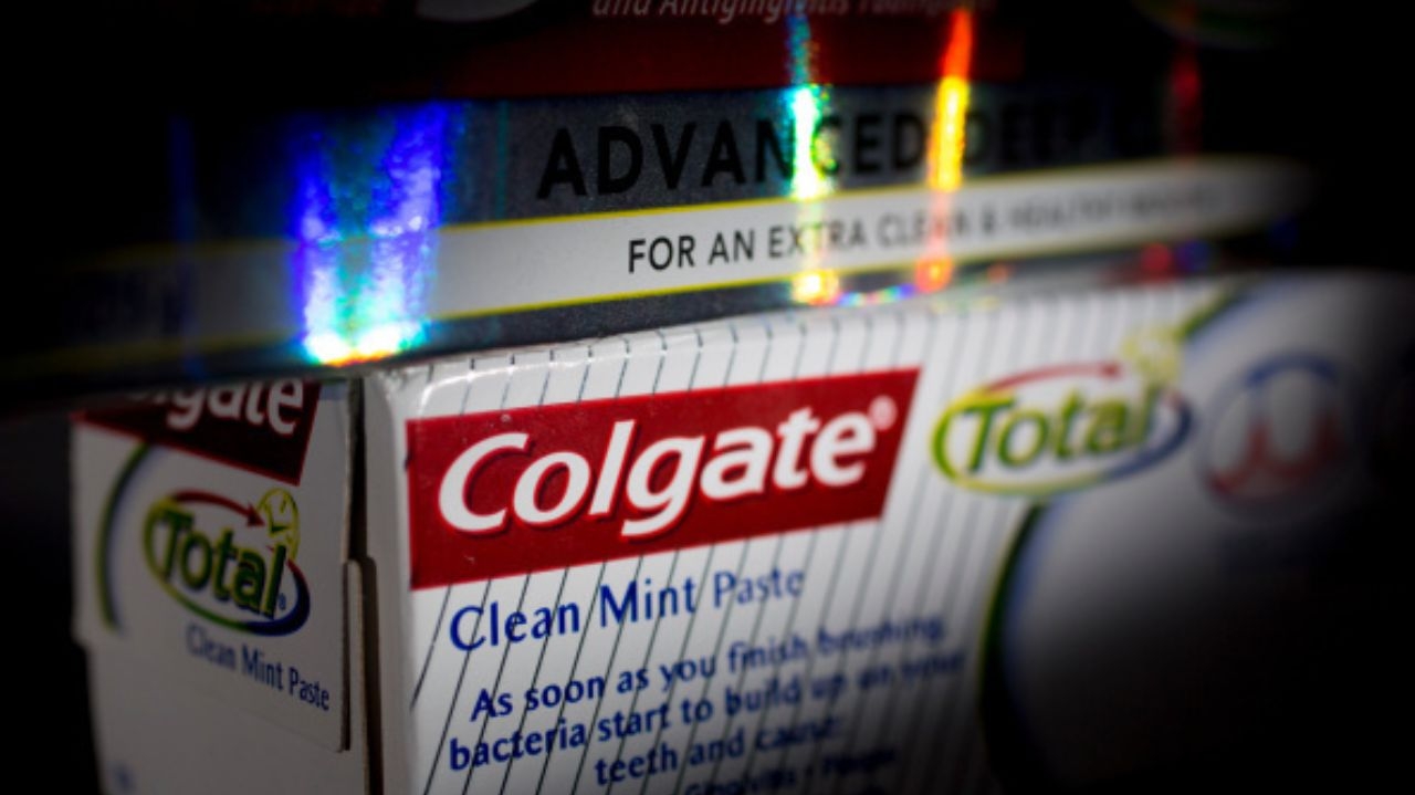 Anvisa suspende interdição de pastas de dente da Colgate