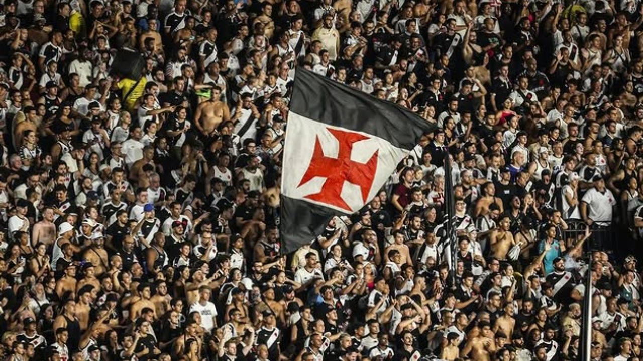 Vasco vence o Santos de virada na estreia do Brasileirão 2025