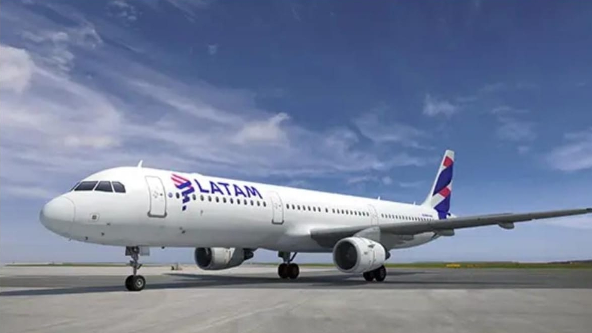 Vídeo mostra o exato momento em que o avião da Latam sai da pista em Chapecó