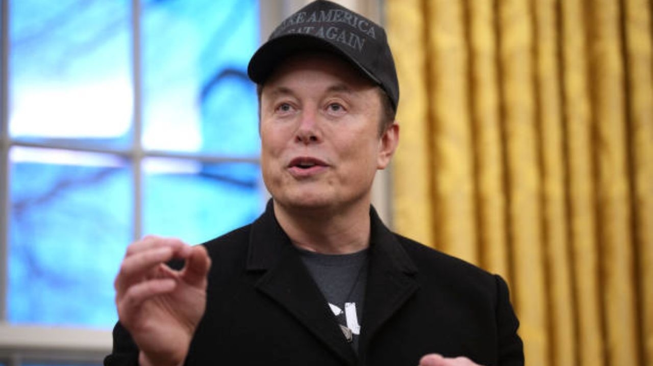 Elon Musk atinge o topo da lista dos mais ricos da Forbes em 2025