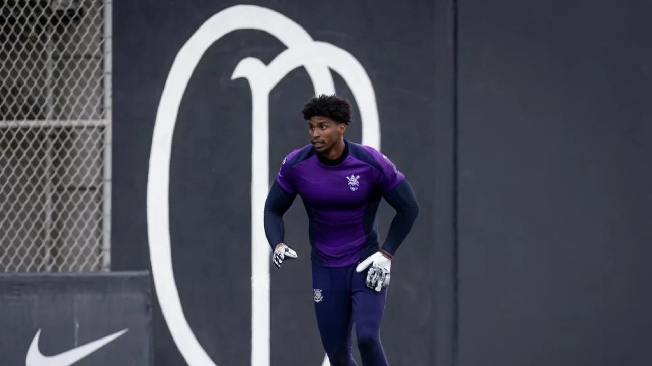 Corinthians em comunicado confirma lesão do goleiro Hugo Souza