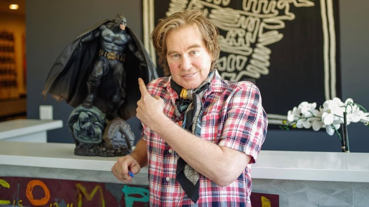 Ator de Batman, Val Kilmer, morre aos 65 anos vítima de pneumonia