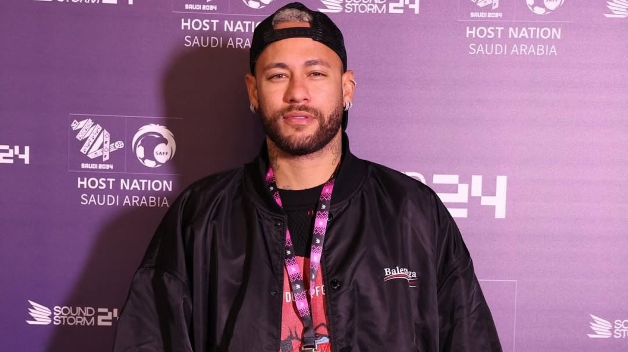 Jogador Neymar expõe recuperação em suas redes sociais em retorno as críticas