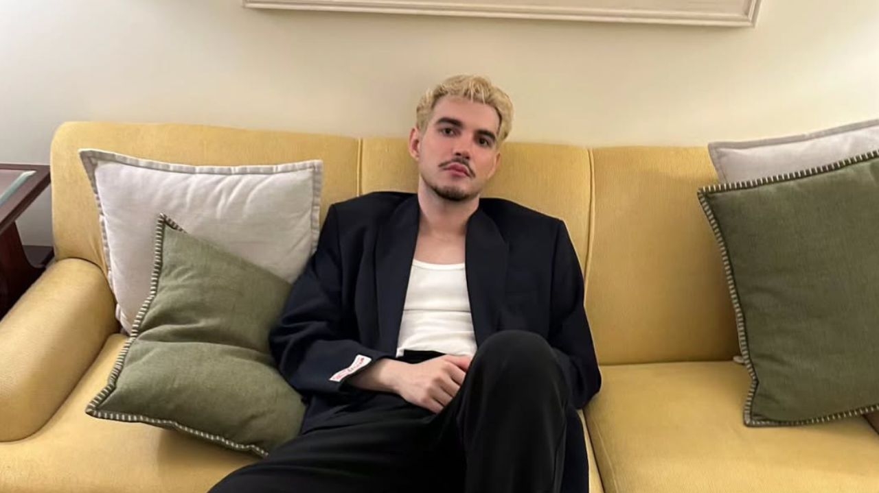 “Quero viver longe da fama”, diz Jão ao anunciar pausa na carreira para focar em si mesmo