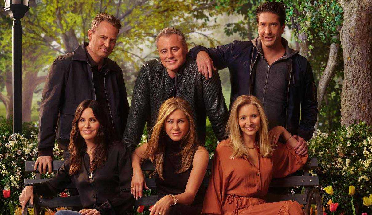 Jennifer Aniston revela que reunião de “/Friends”/ foi melancólica e nostálgica
