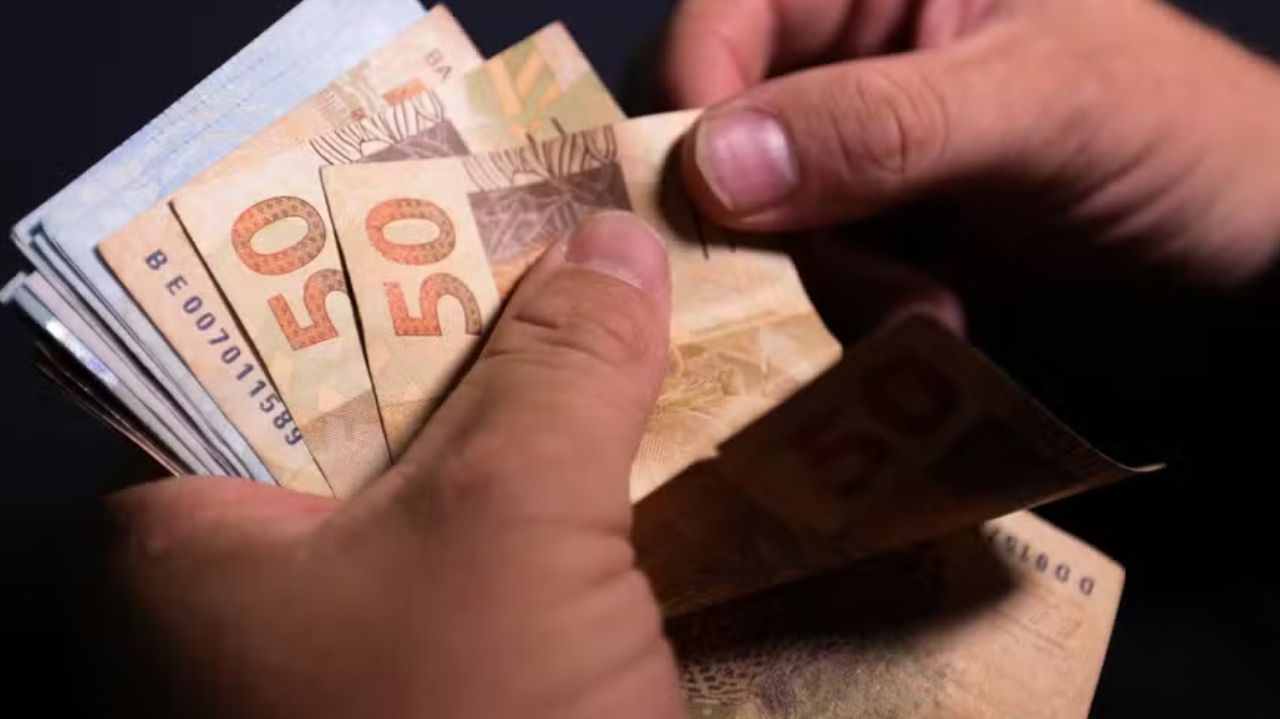 Presidente Lula antecipa o 13º para aposentados e pensionistas do INSS