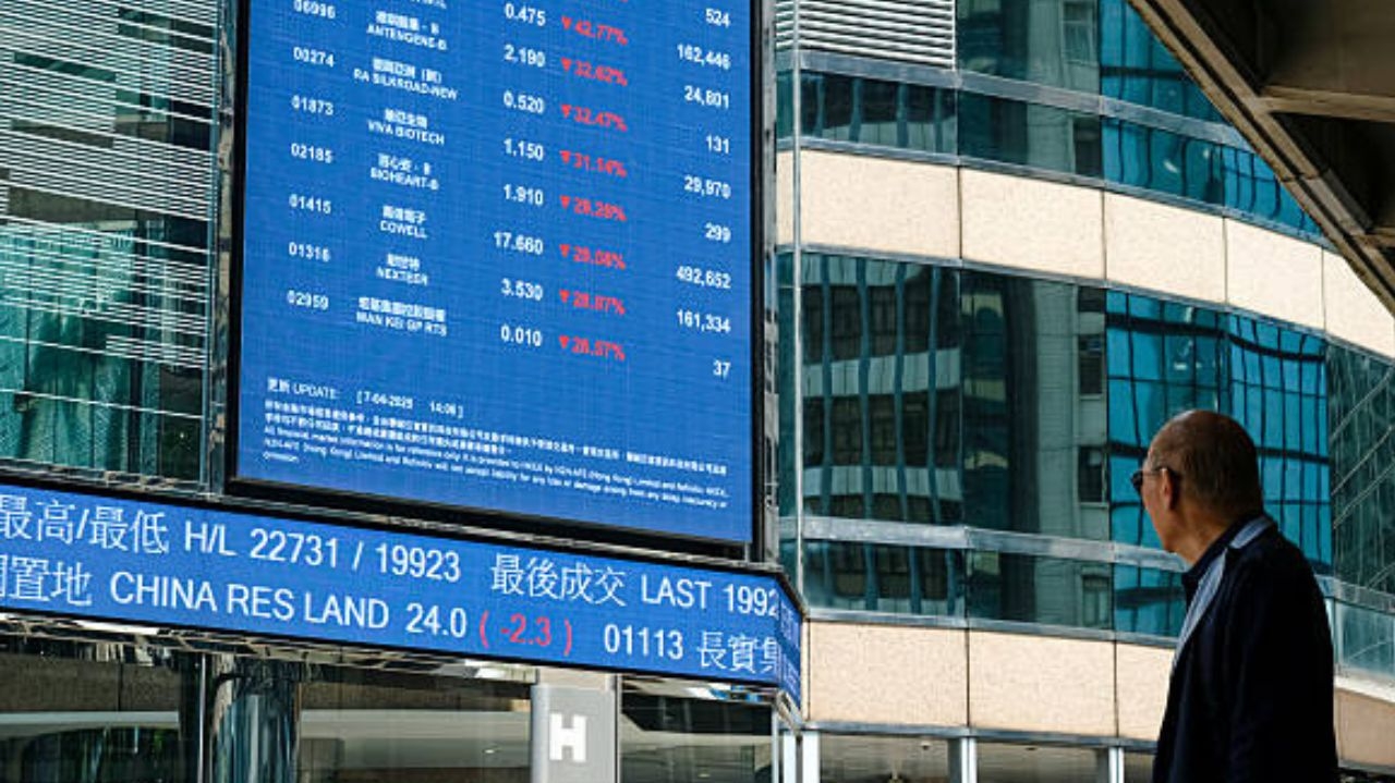 Mercados asiáticos sofrem com efeitos das tarifas de Trump