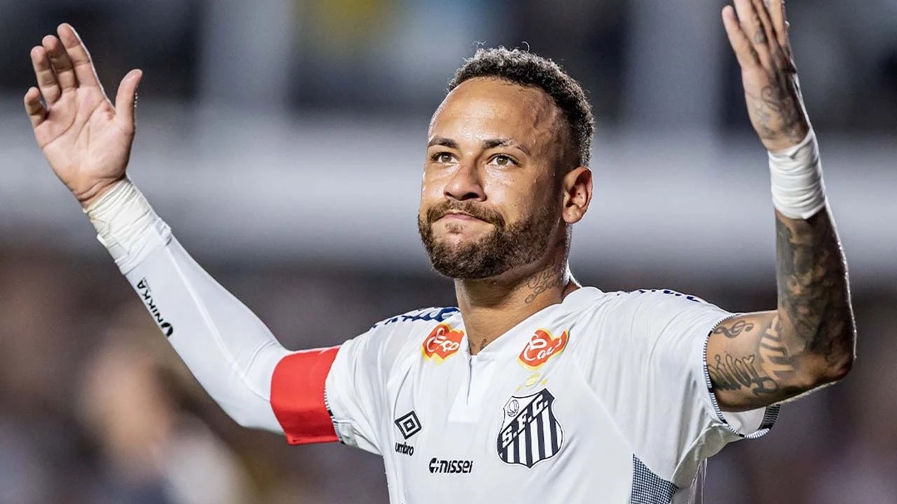Neymar detona decisão da CBF em pisar sobre a bola