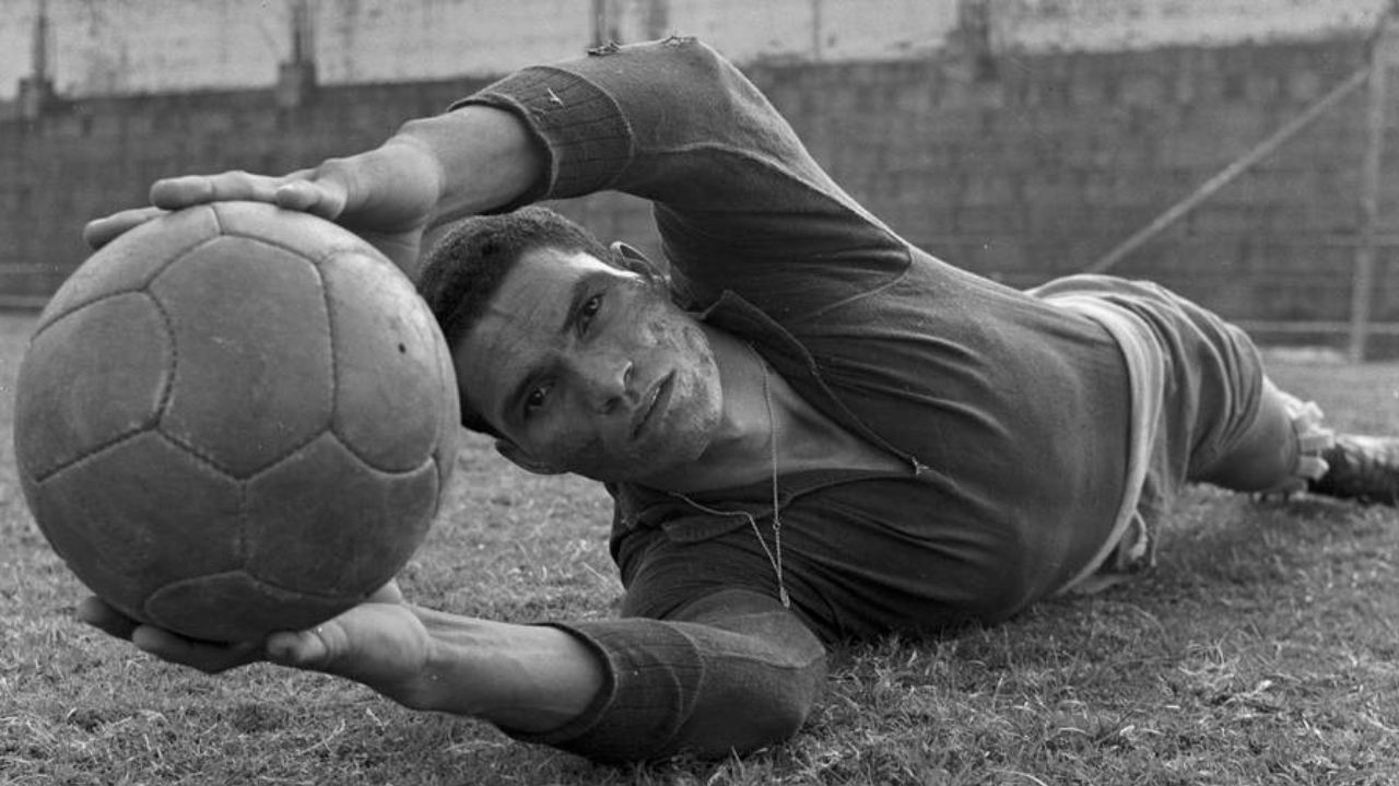 Morre Manga aos 87 anos, goleiro lendário e ídolo de Botafogo e Inter