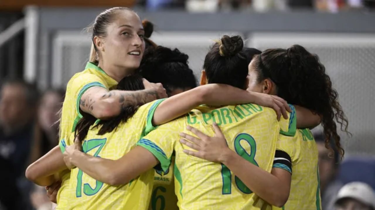 Seleção Brasileira Feminina quebra tabu de 10 anos e vence os EUA com gol nos acréscimos