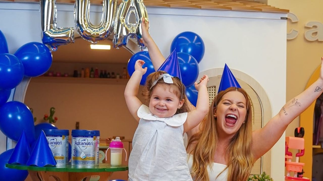 Viih Tube e Eliezer se preparam para comemorar o aniversário de 2 anos de Lua