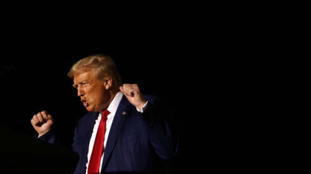 Novas medidas tarifárias fazem Trump perder US$ 500 milhões em patrimônio